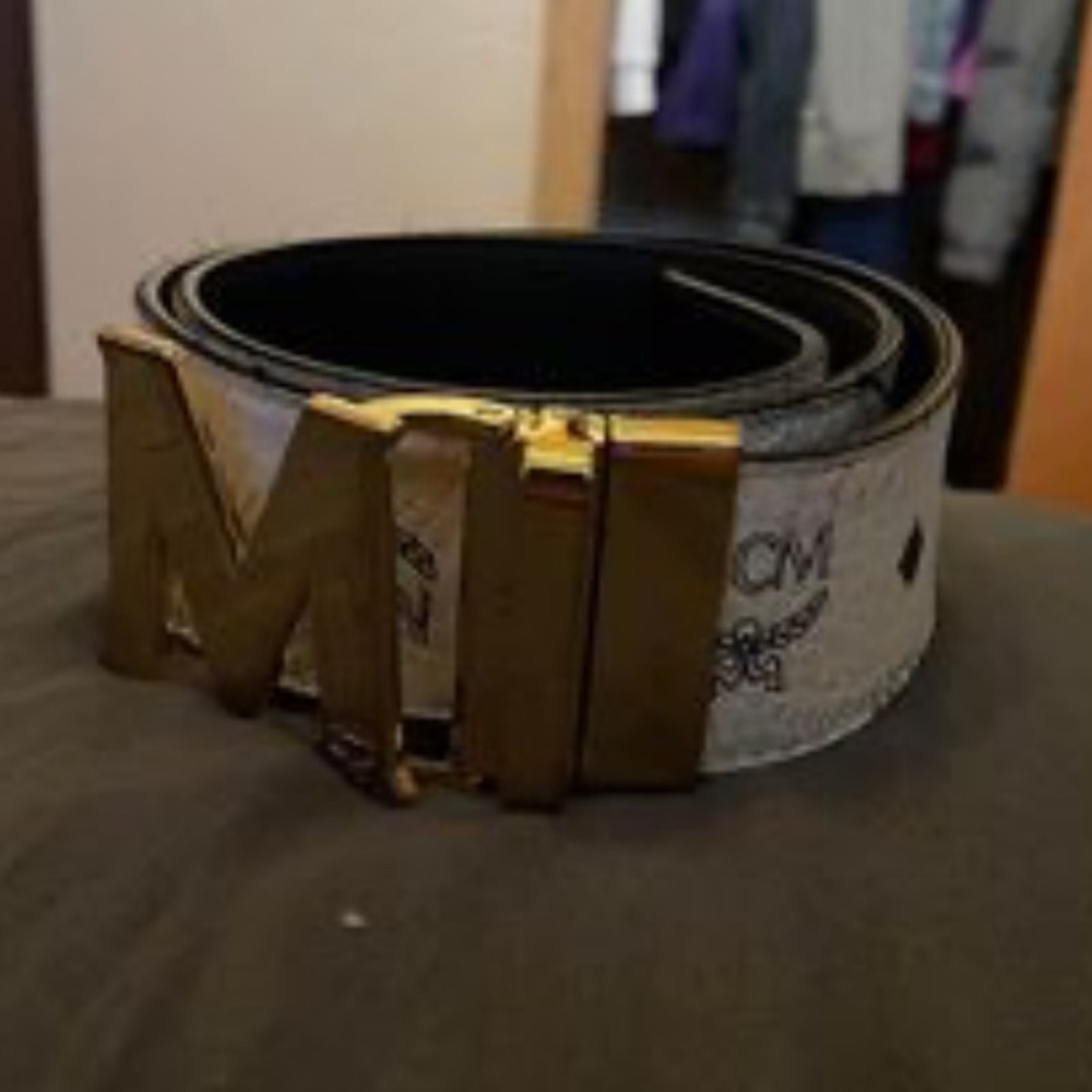 White/Black MCM Belt w/ gold M buckle - 8/10 condition